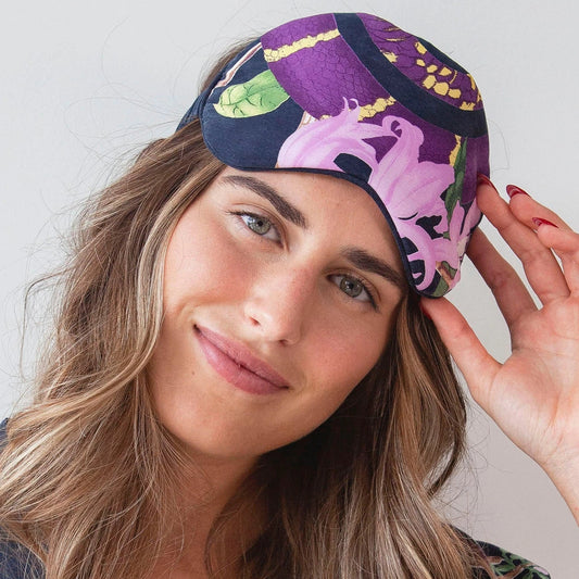 The Amazing Benefits of Wearing A Silk Sleep Mask-niLuu