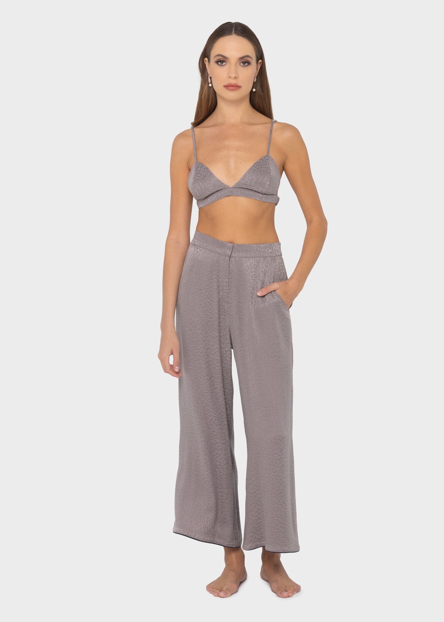 Dove Grace Cropped Trousers-niLuu