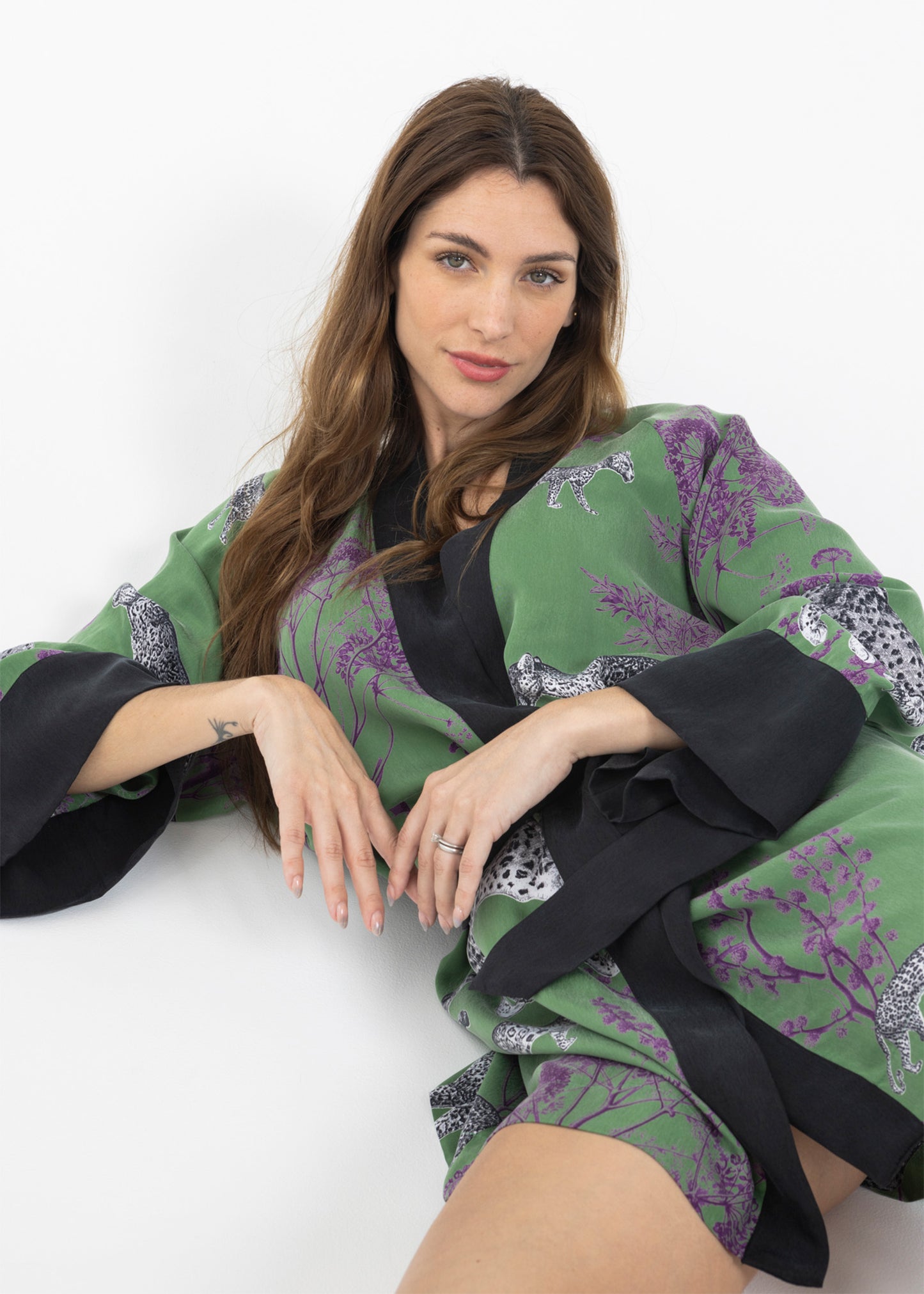 Lennon Mini Kimono Robe-niLuu