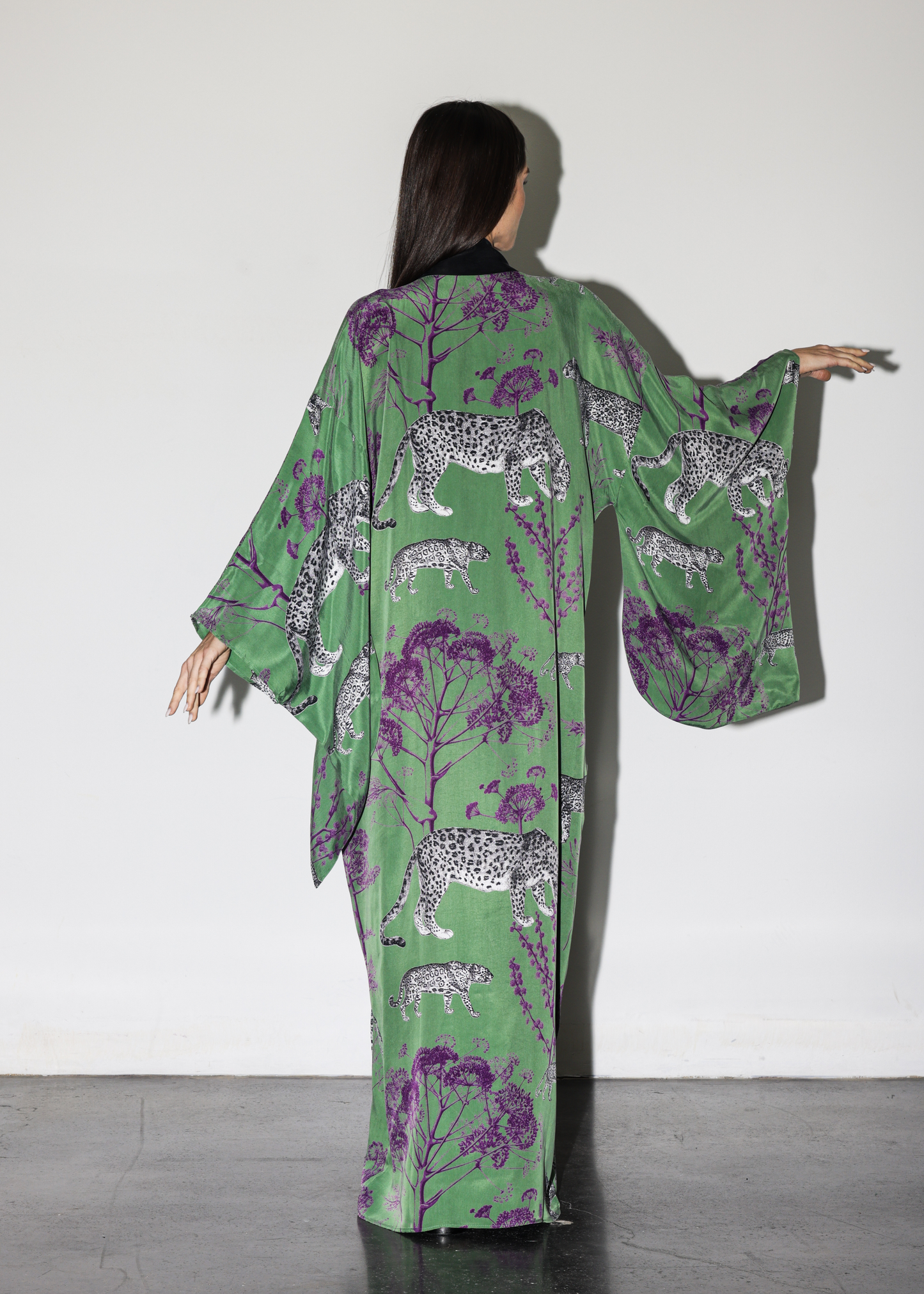 Lennon Wildesse Anya Oriental Kimono-niLuu