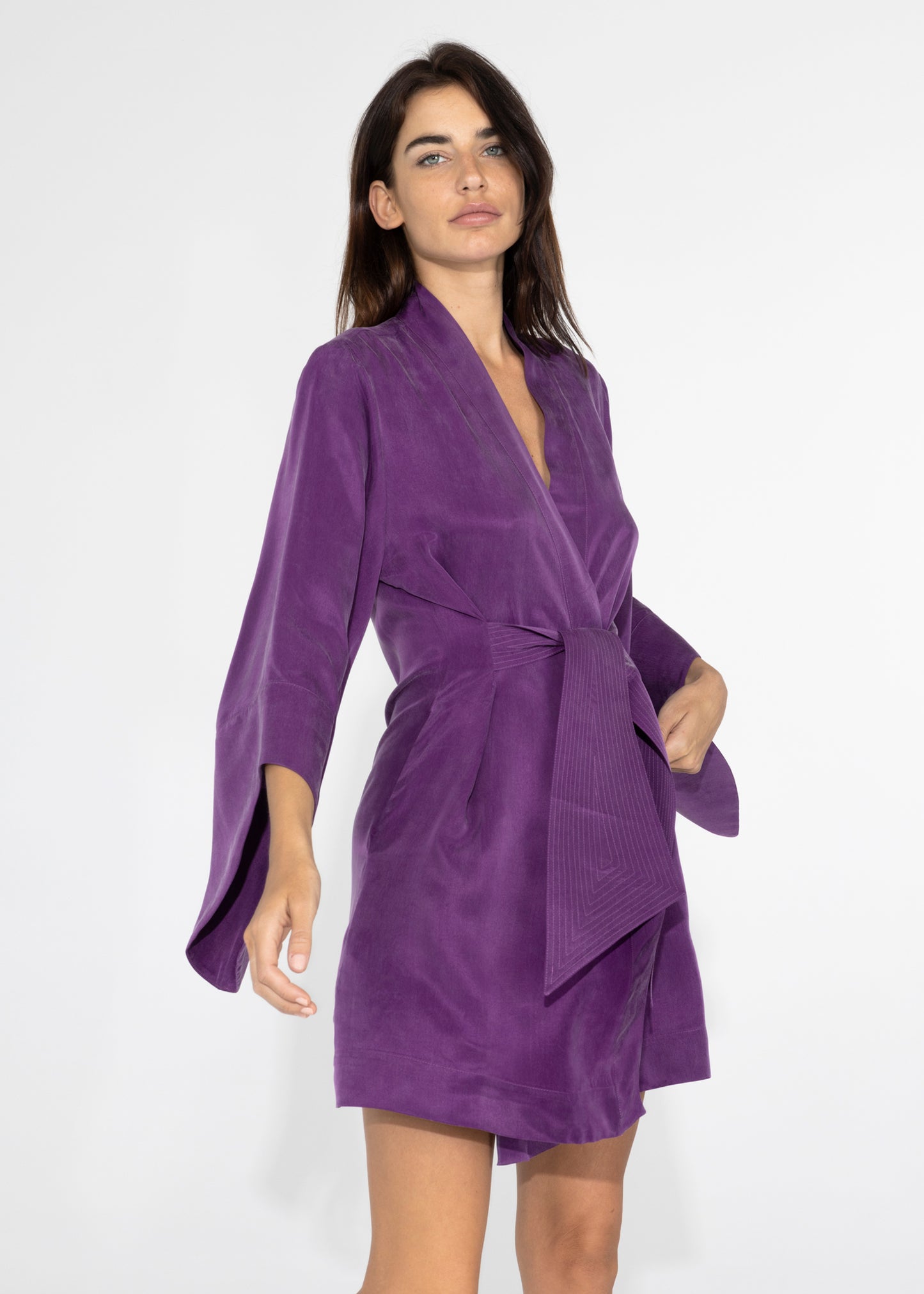 Violet Amara Mini Kimono Robe-niLuu