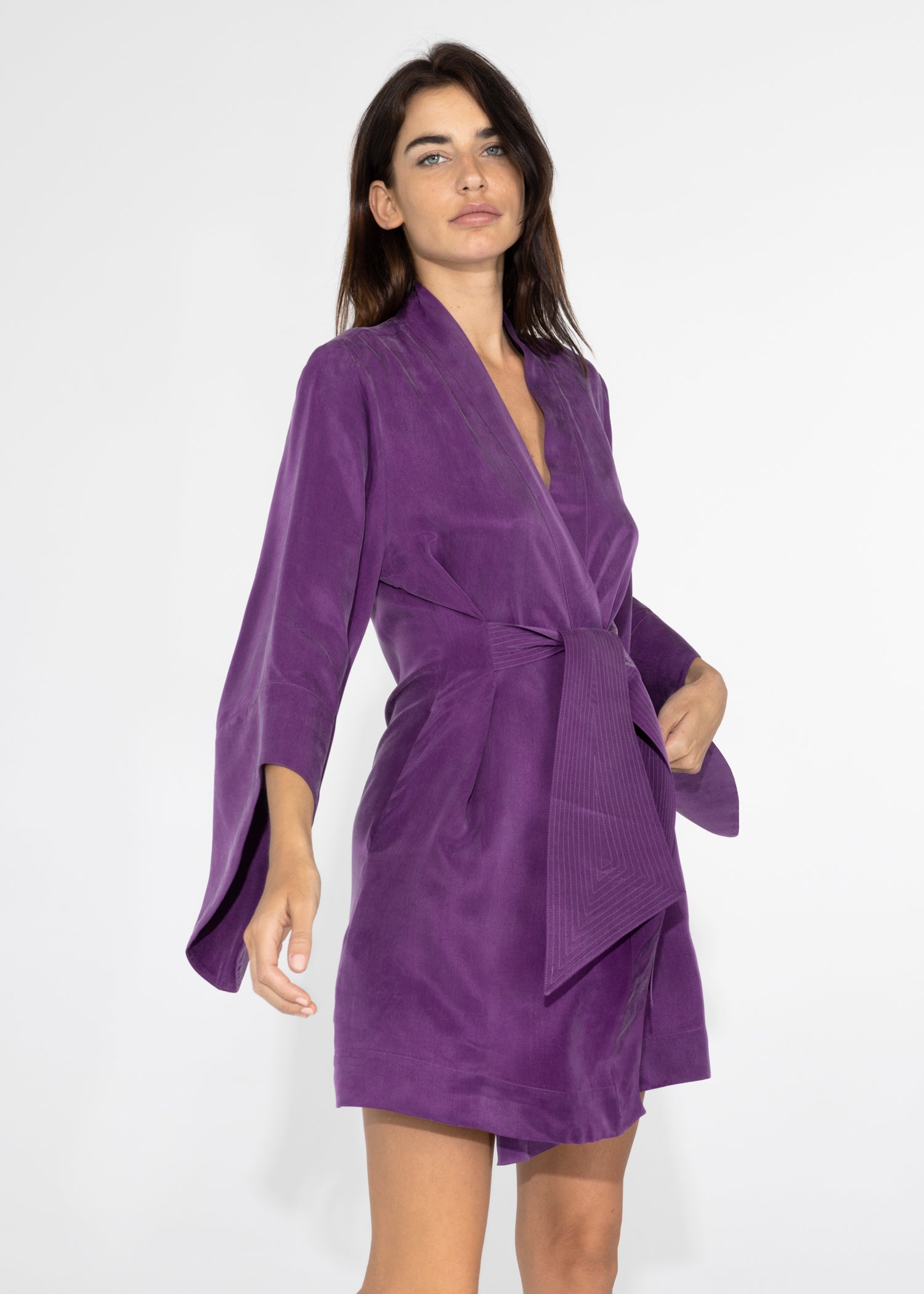 Violet Amara Mini Kimono Robe-niLuu