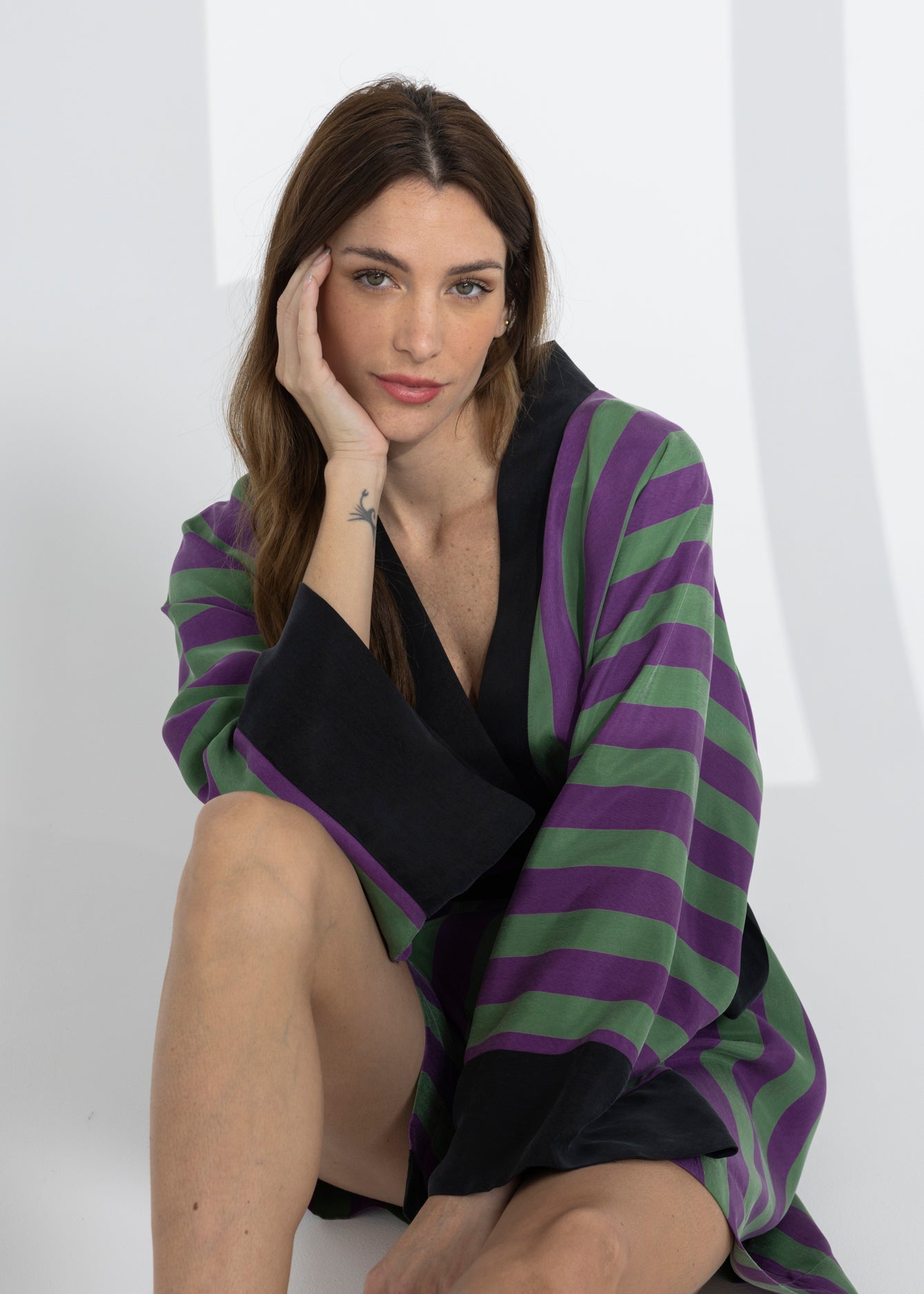 Stevie Mini Kimono Robe-niLuu