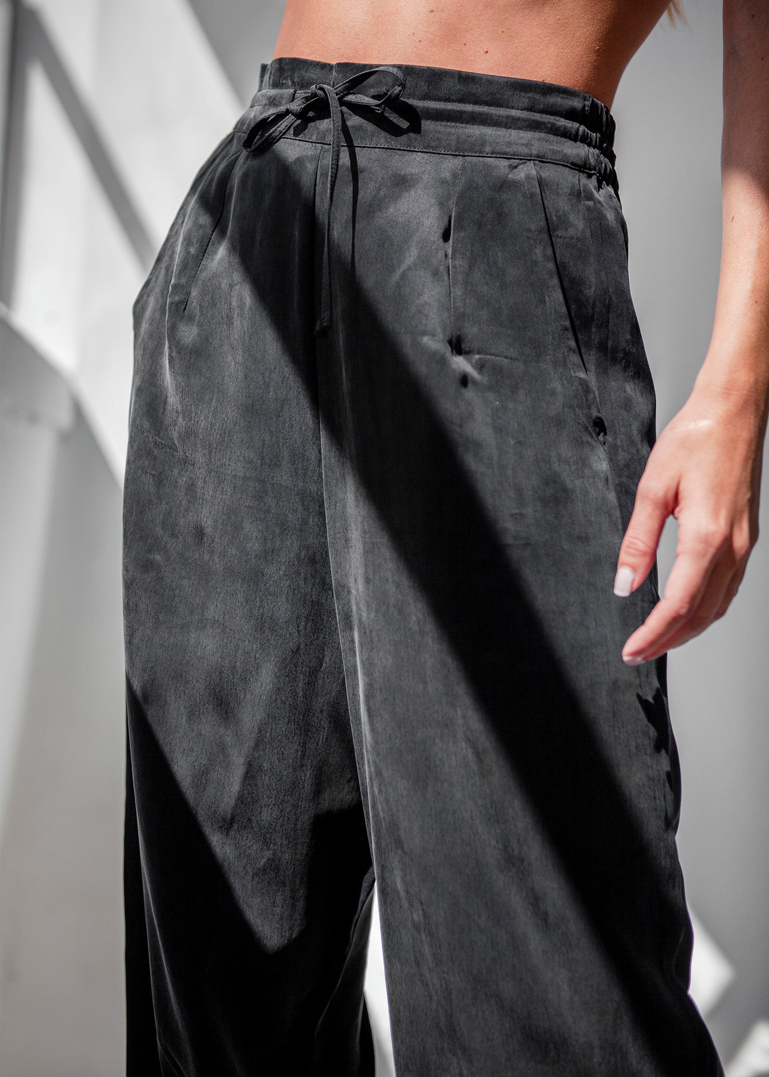 Noir Alyx Pants-niLuu