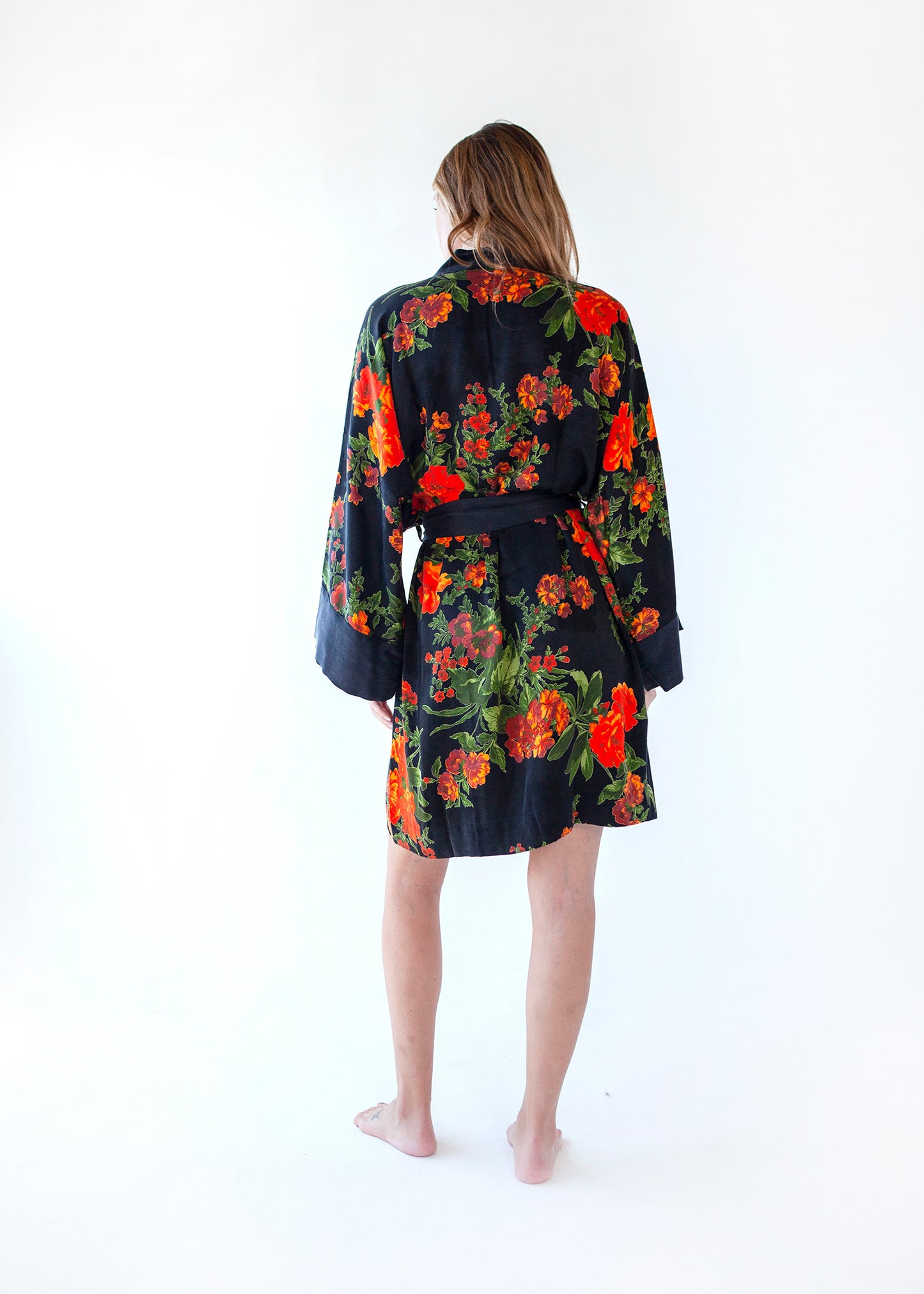 Olivia Mini Kimono Robe-niLuu