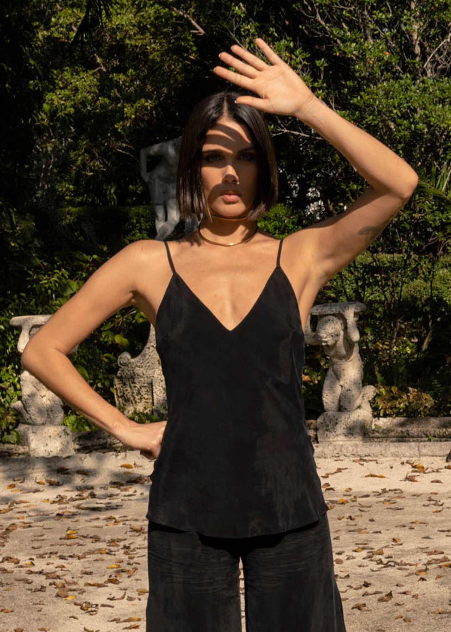 Noir Hera Cami Top-niLuu