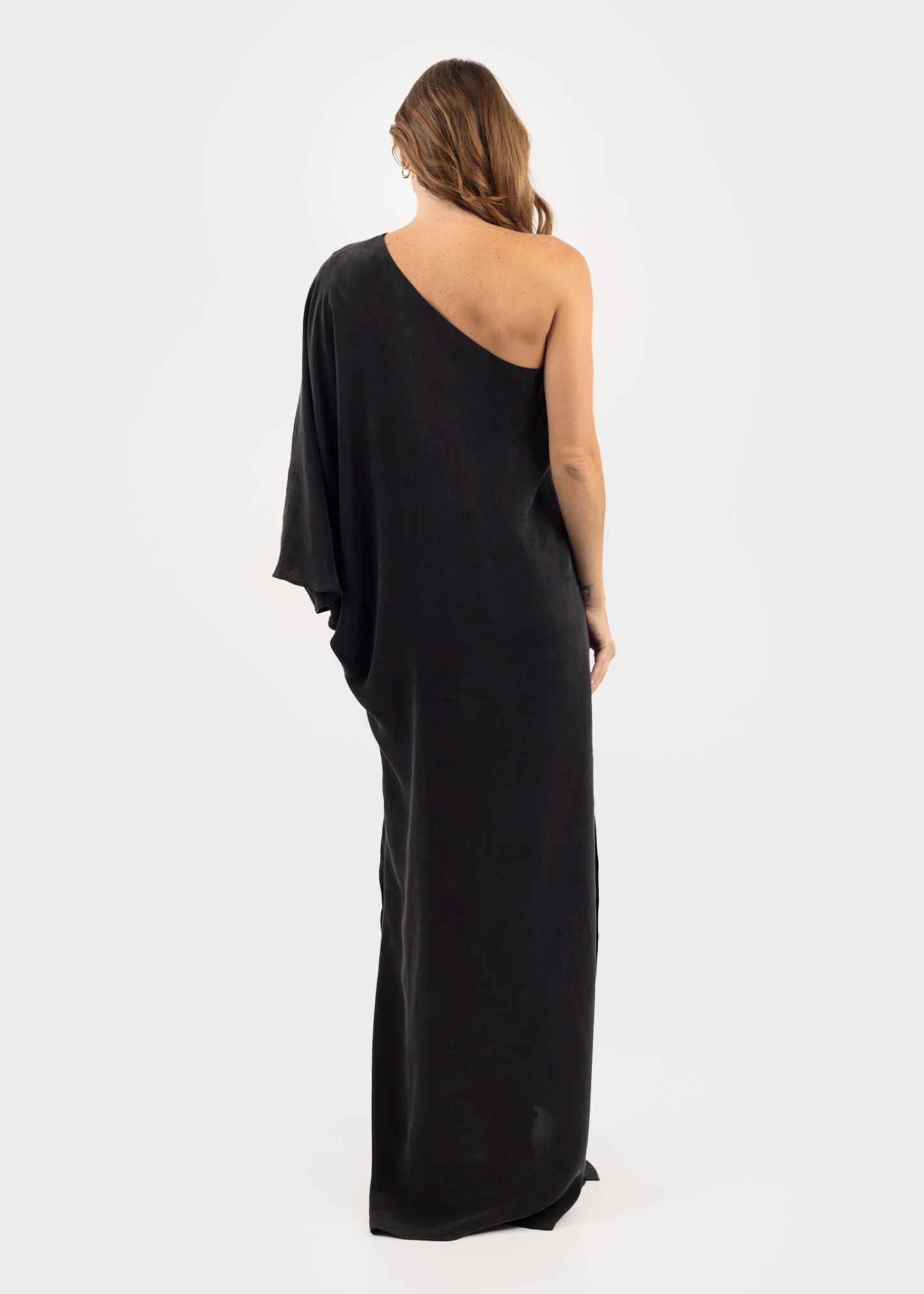 Noir Hera One Shoulder Maxi Dress-niLuu