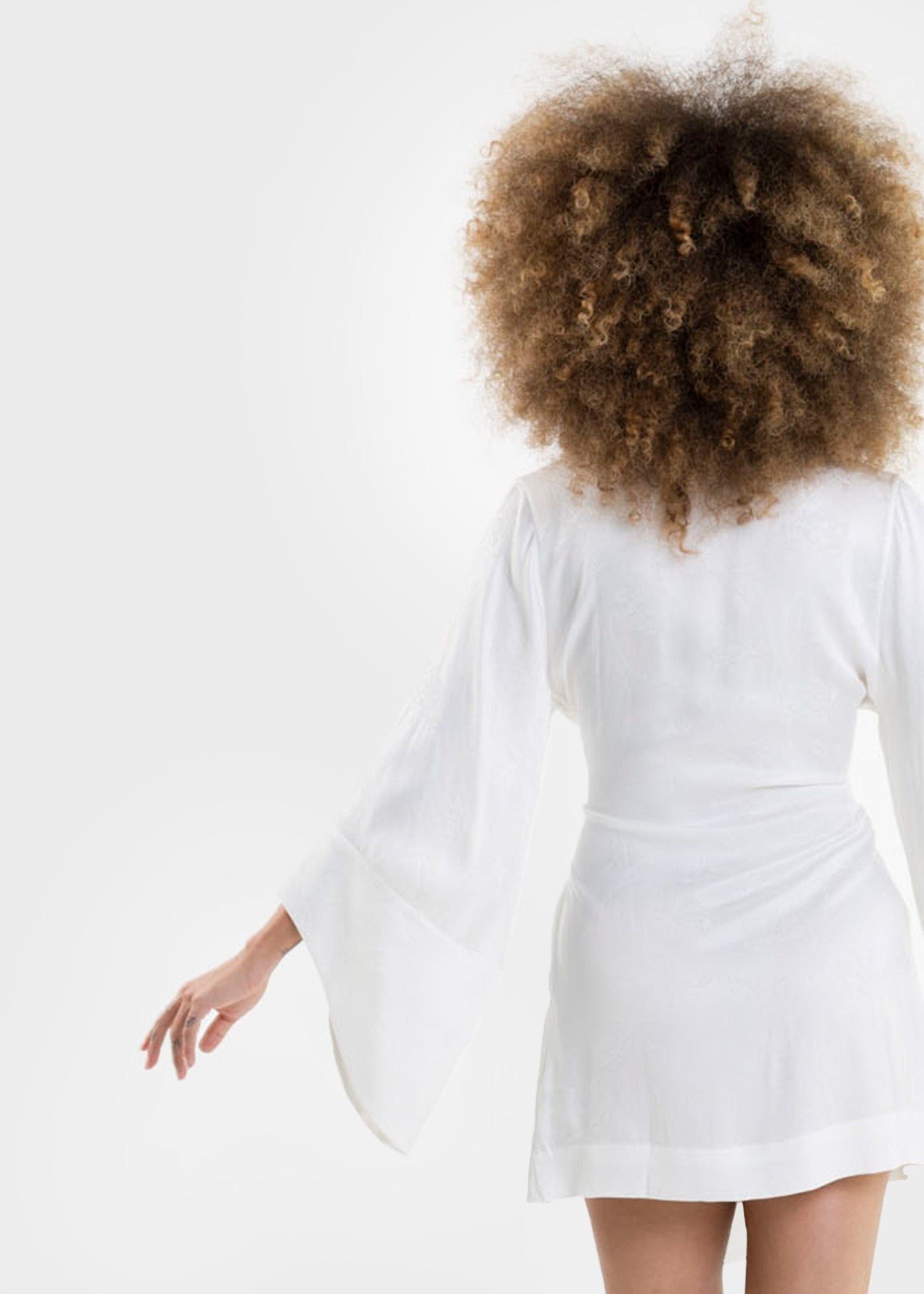 Magnolia Mini Amara Kimono Robe-niLuu