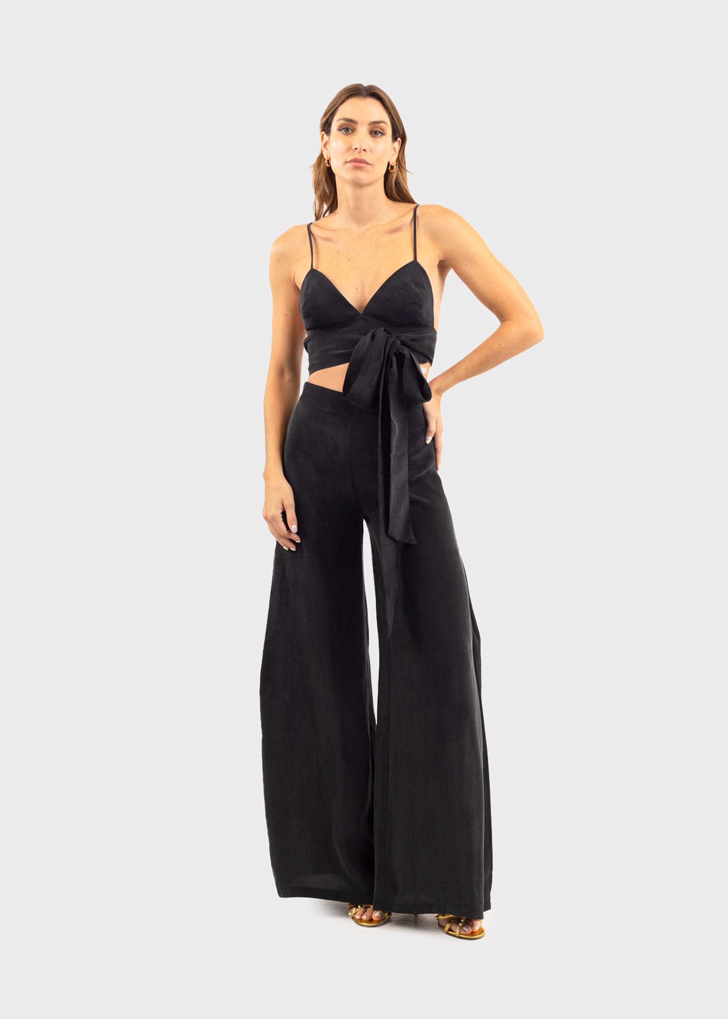 Noir Hera Flared Pants-niLuu