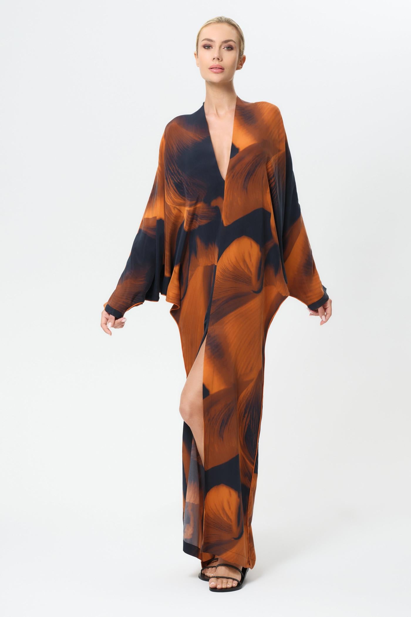 Loren Calypso Taylor Bat Sleeve Dress-niLuu