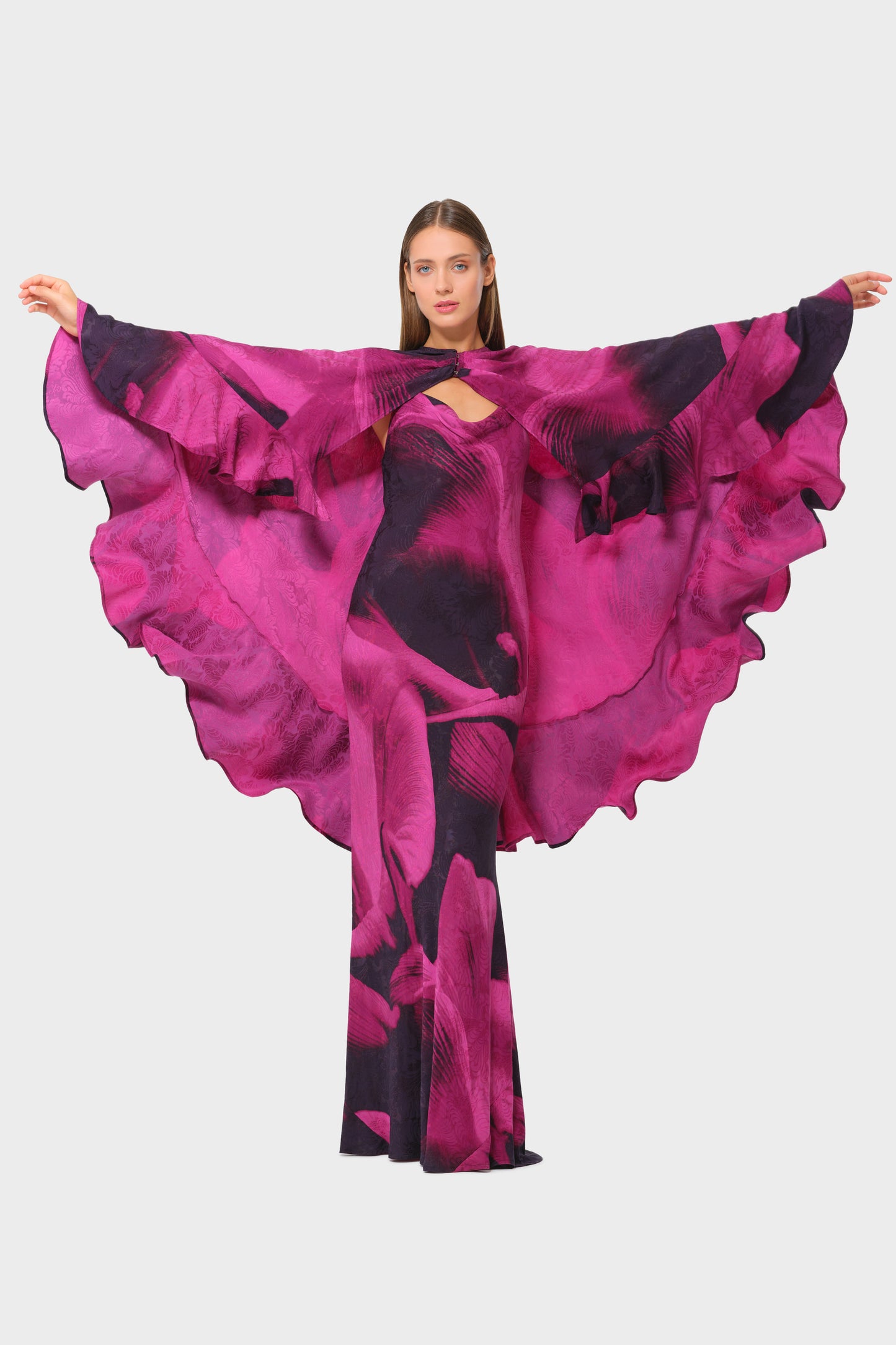 Sophia Calypso Artemis Cape-niLuu