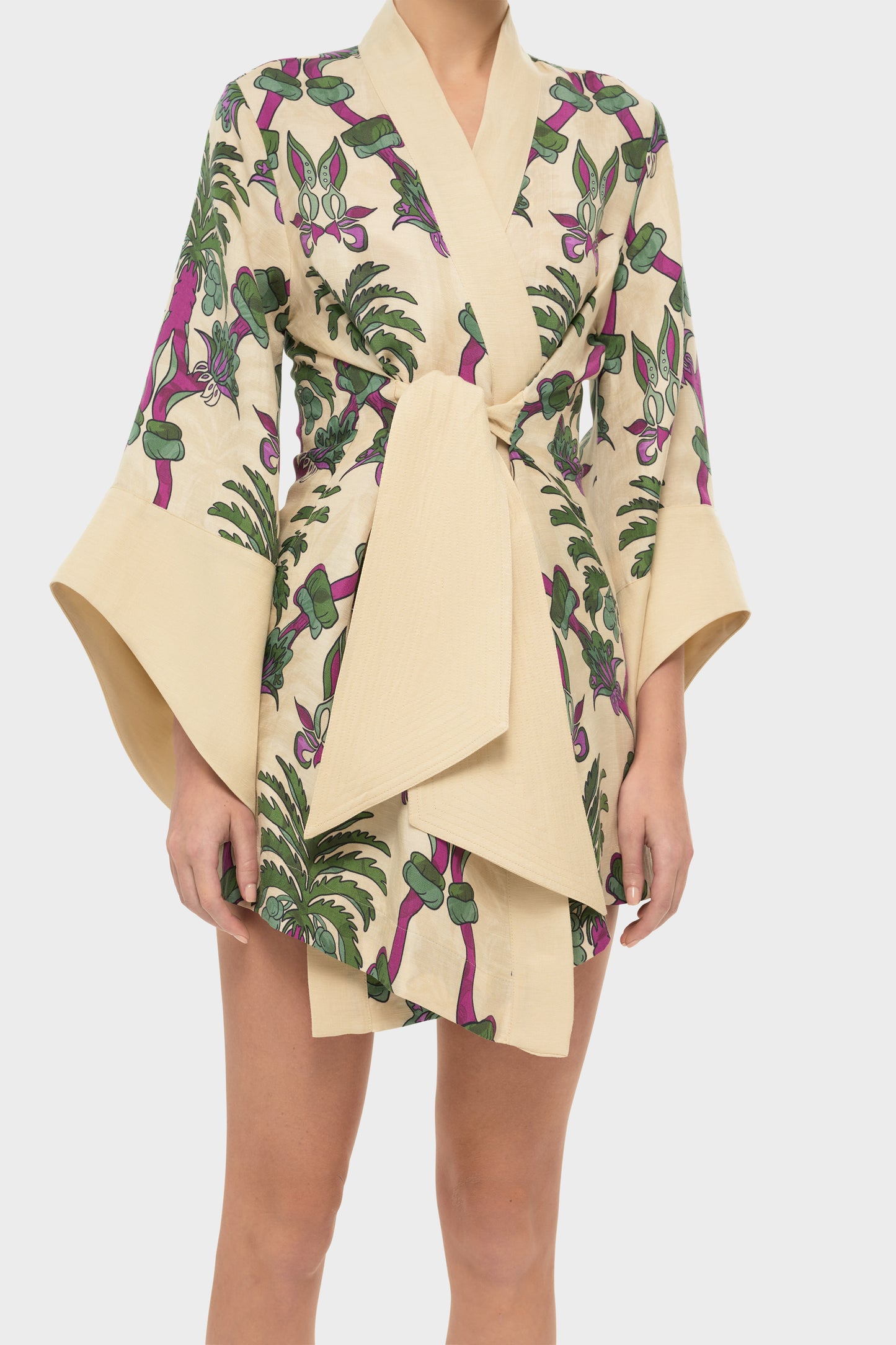 Palmera Amara Mini Kimono Robe-niLuu