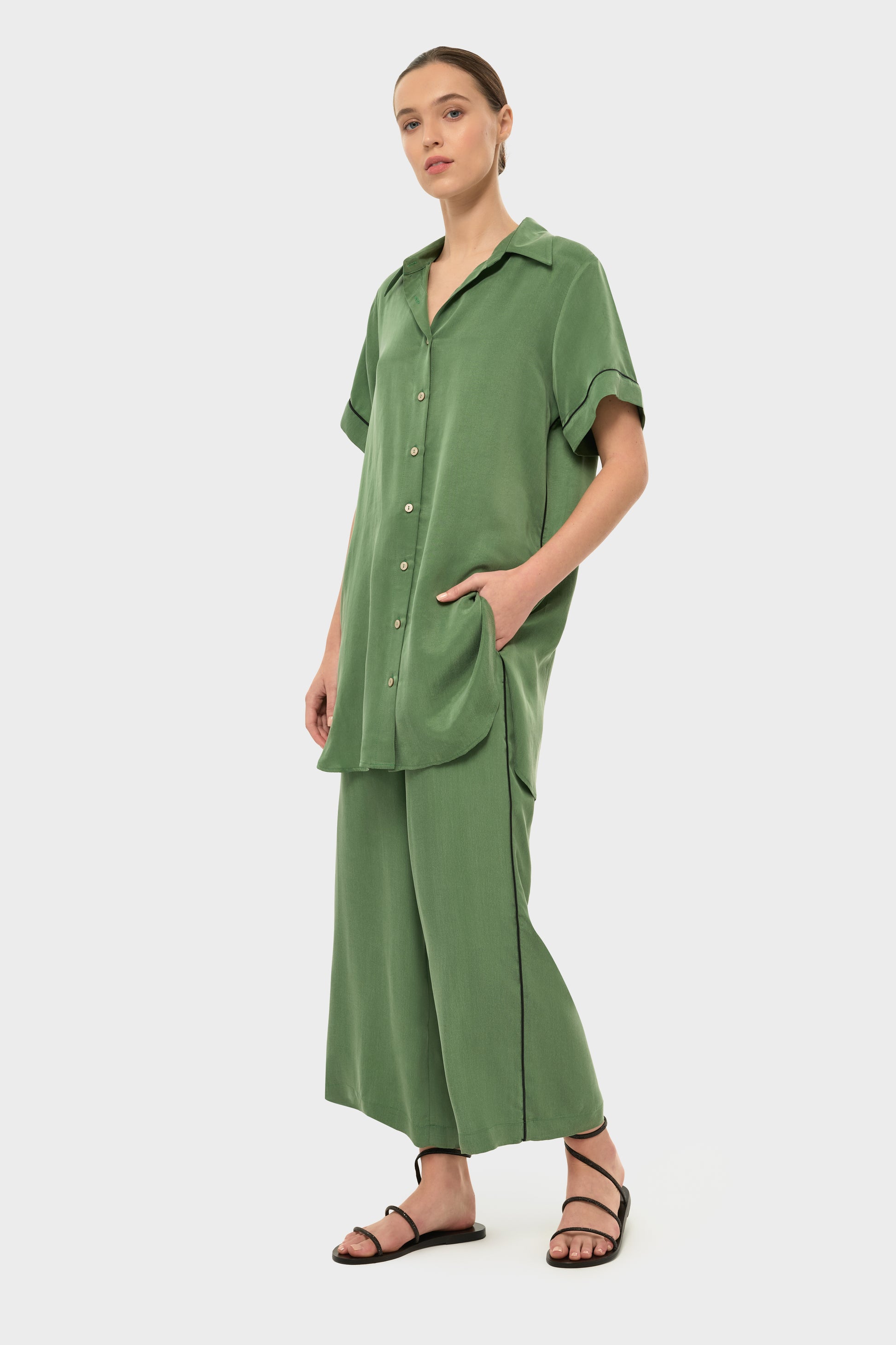 Moss AquaFlora Cropped Trousers-niLuu