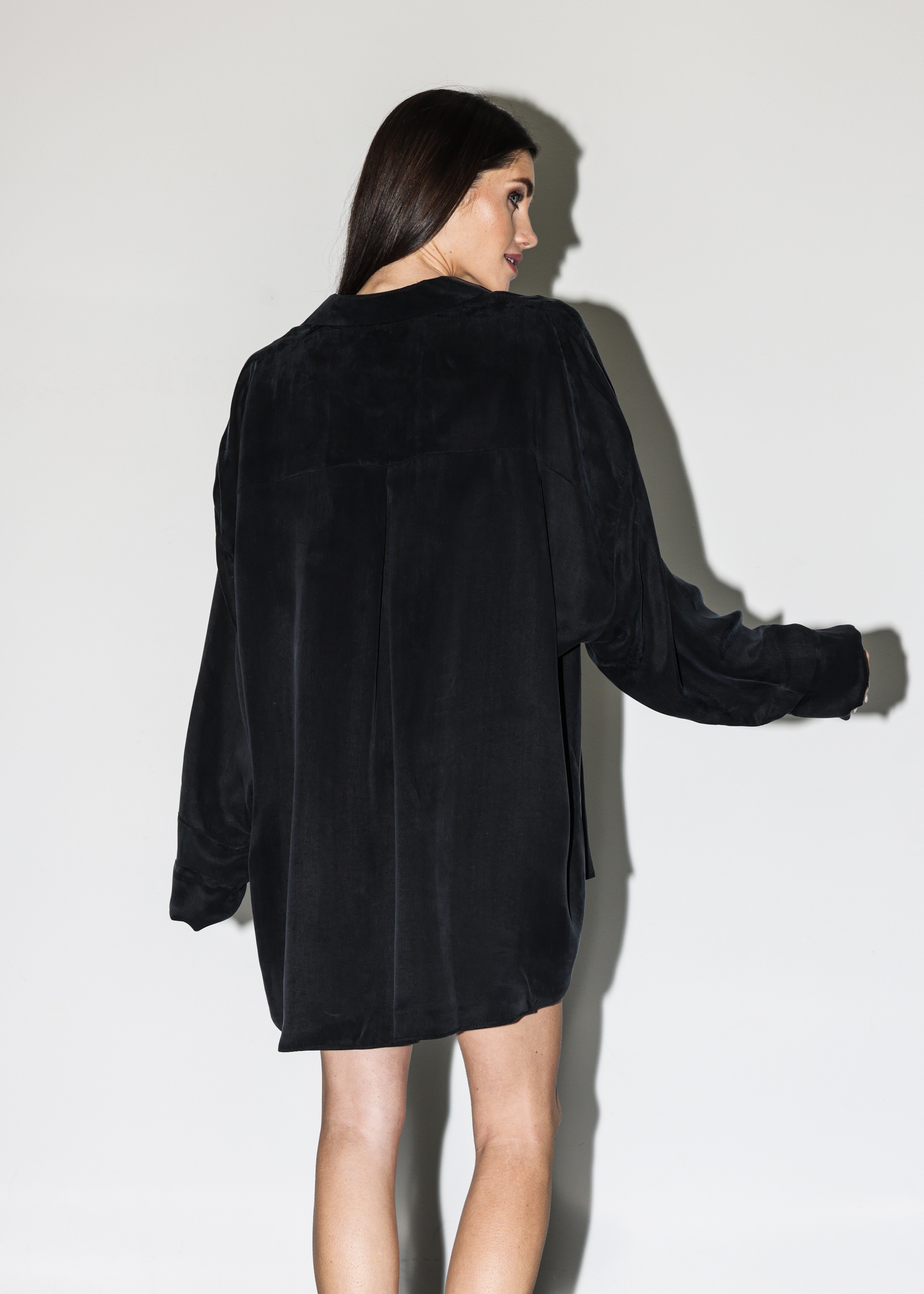 Noir Wildesse Nat Shirt-niLuu