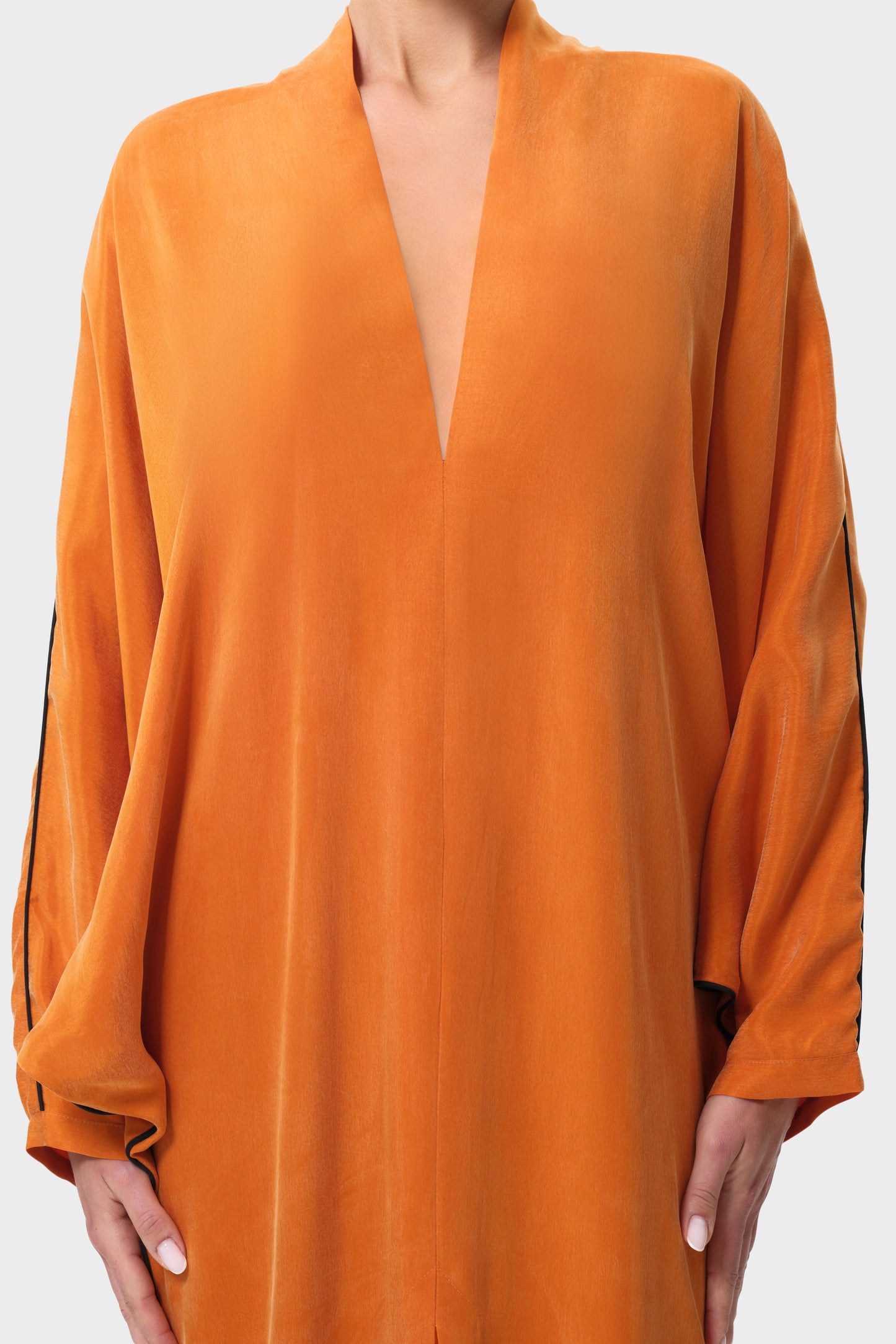 Sienna Calypso Taylor Bat Sleeve Dress-niLuu