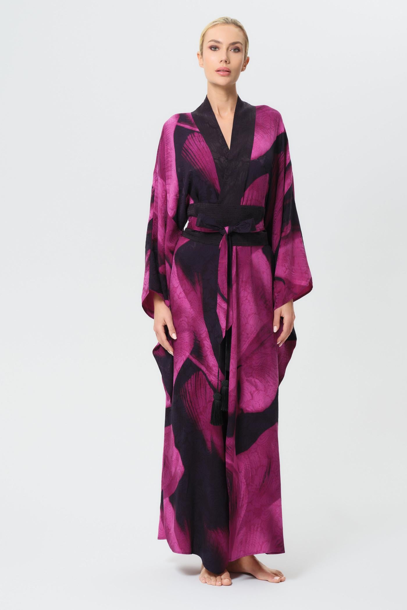 Sophia Anya Oriental Kimono