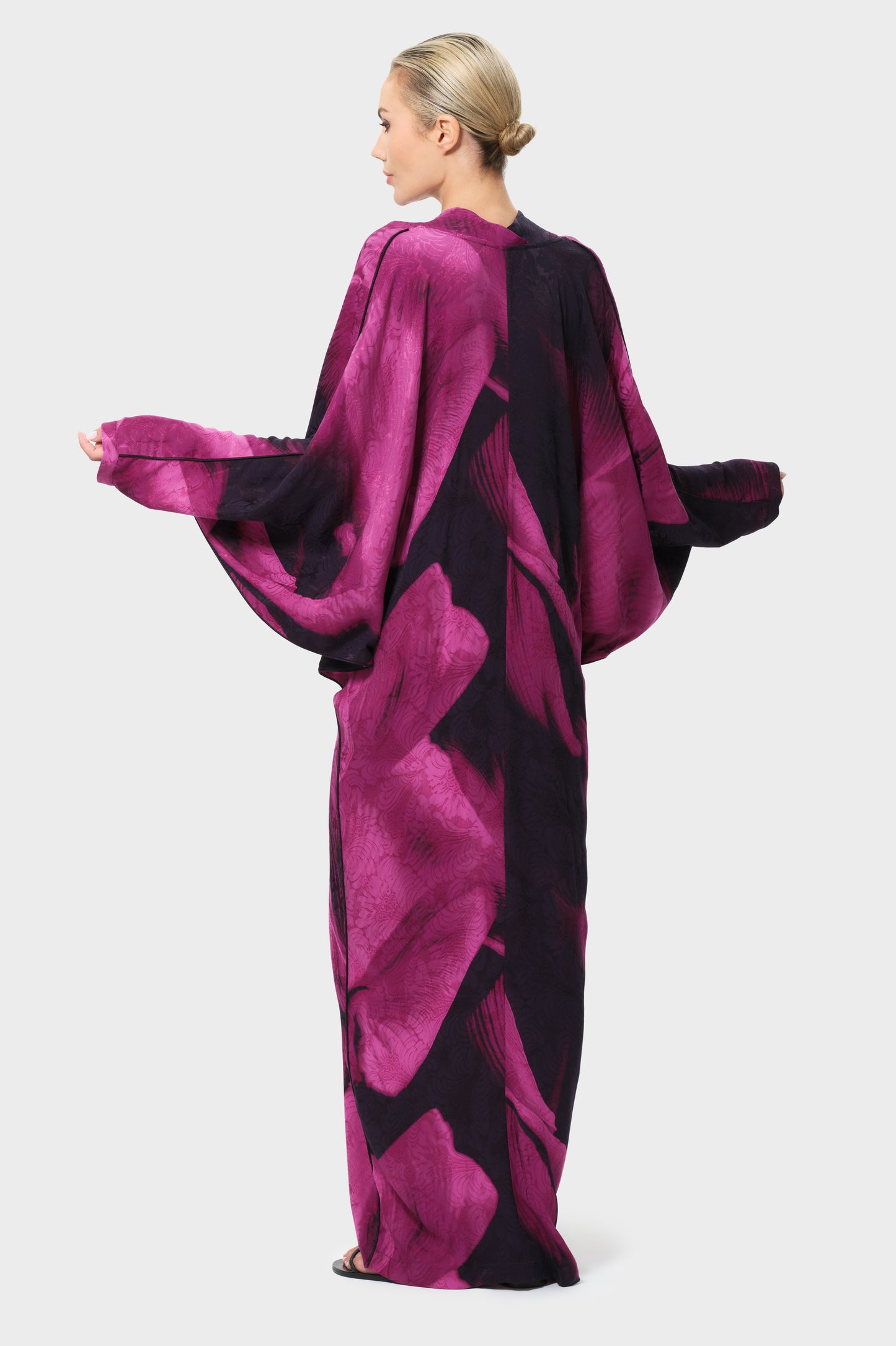 Sophia Calypso Taylor Bat Sleeve Dress-niLuu