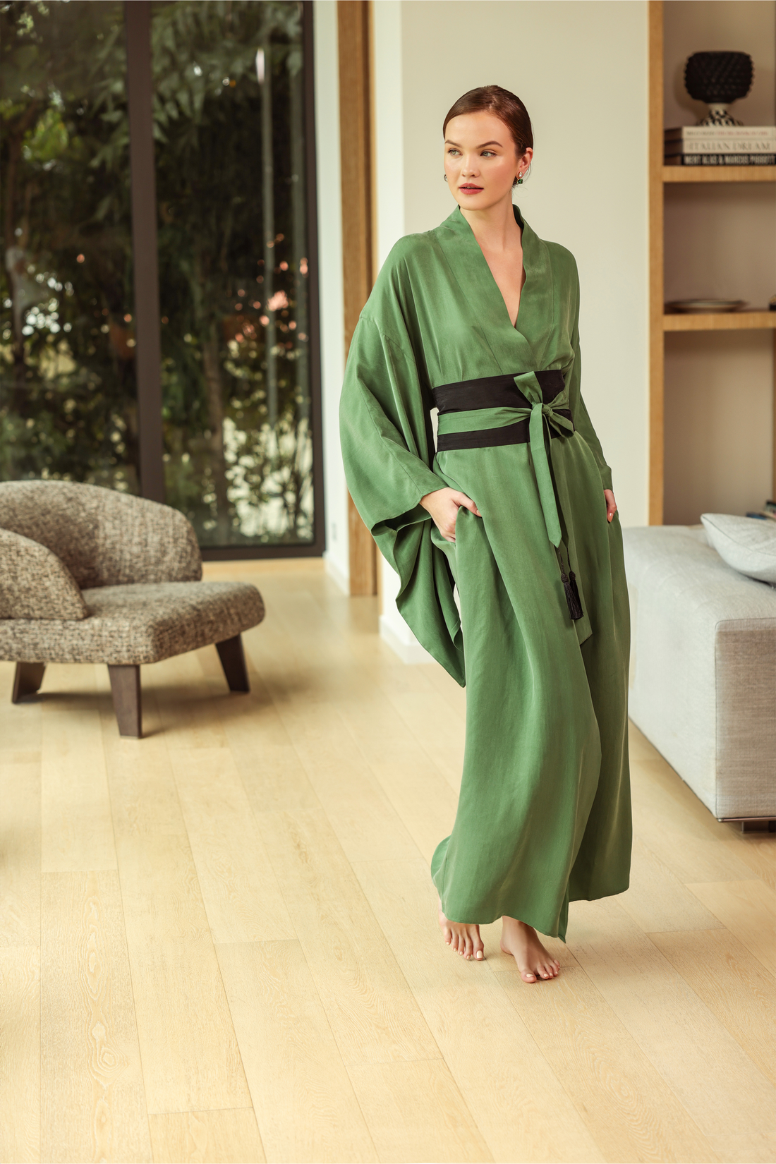 Vegan silk ‘AquaFlora’ Anya Oriental Kimono by niLuu — delicate teal-green floral pattern in a fluid, draped silhouette with wide kimono sleeves.