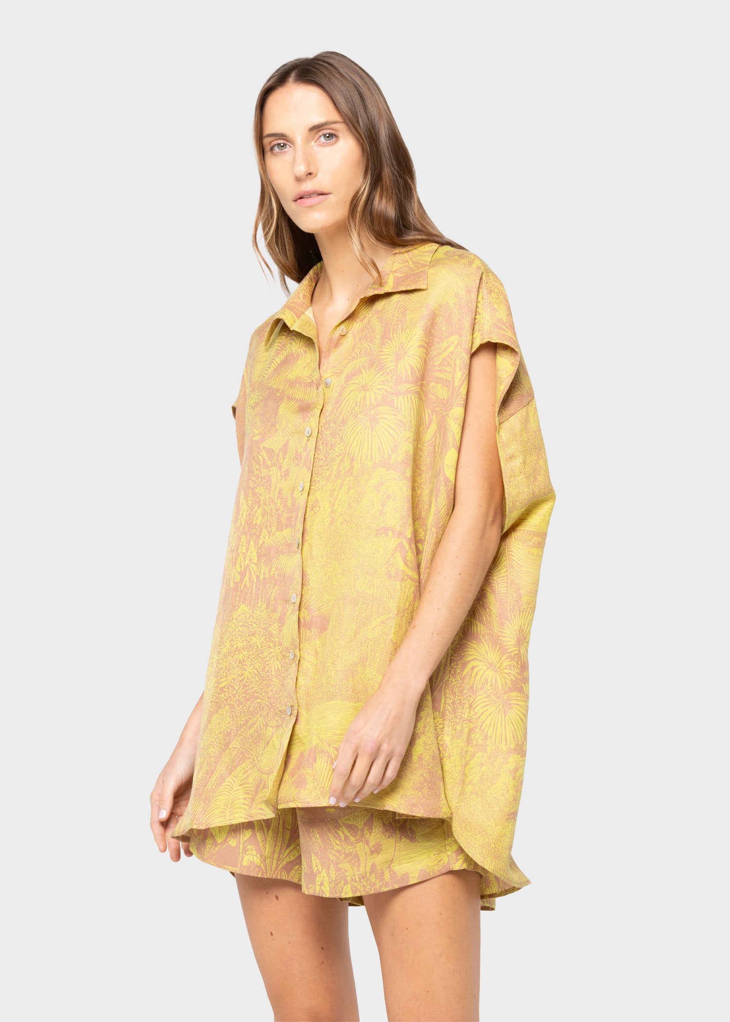 Serengeti Sleeveless Nat Shirt-niLuu