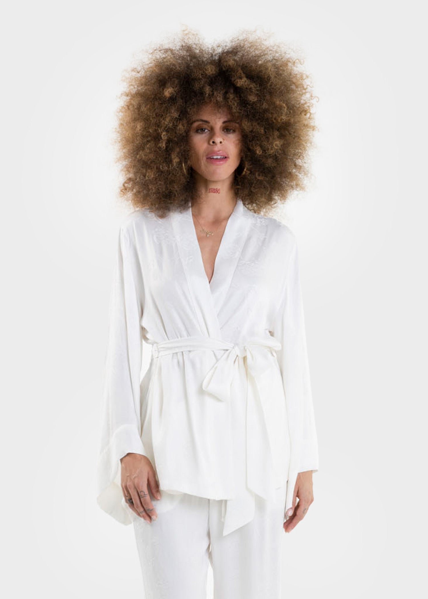 Olivia Women Kimono Robe - sustainable vegan silk for the modern you